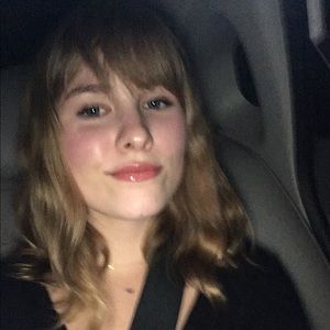 Meet your Posher, Ava